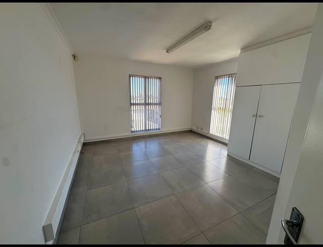 95M² OFFICE TO LET IN MELKBOSSTRAND CENTRAL